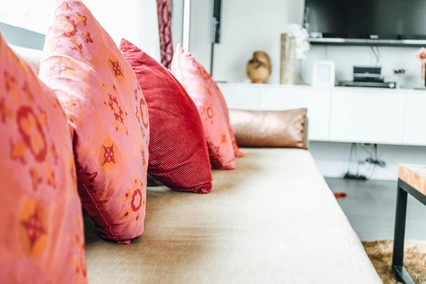 Ultimate Guide to Applying Heat-Resistant Window Film in Your Mercedes-Benz GLE: Tips and Tricks for a Flawless Finish